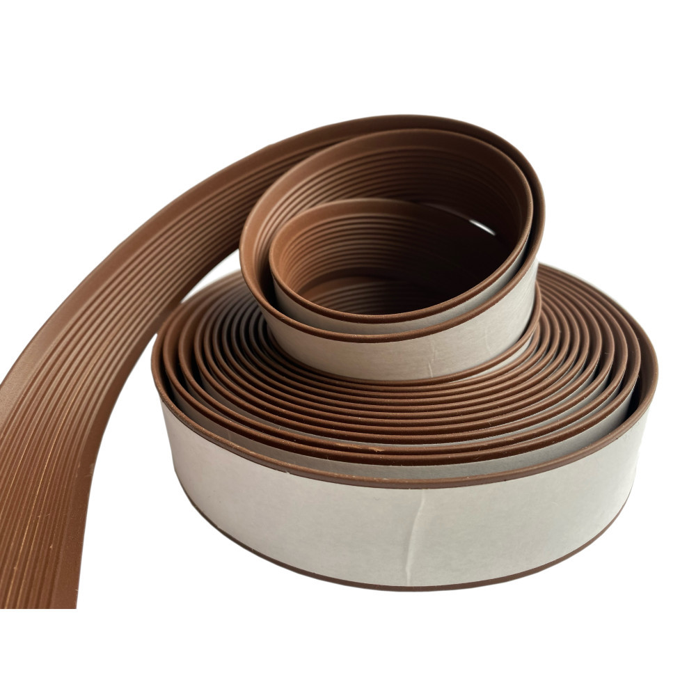 Hnědý protiskluzový profil I na schody, šíře 32 mm - metráž