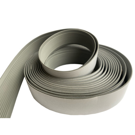 Šedý protiskluzový profil I na schody, šíře 32 mm - metráž