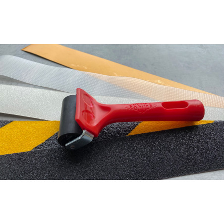 Přítlačný gumový váleček pro lepení pásek a profilů, šíře 5 cm