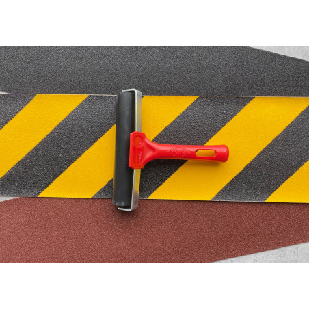 Přítlačný gumový váleček pro lepení pásek a profilů, šíře 15 cm