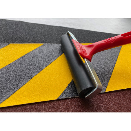 Přítlačný gumový váleček pro lepení pásek a profilů, šíře 15 cm