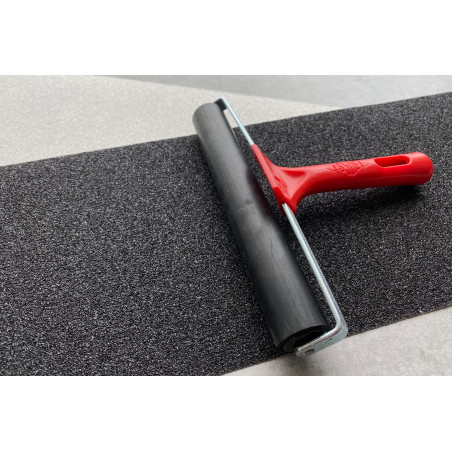 Přítlačný gumový váleček pro lepení pásek a profilů, šíře 20 cm