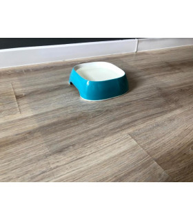 Ochranný kryt pod misku zvířat