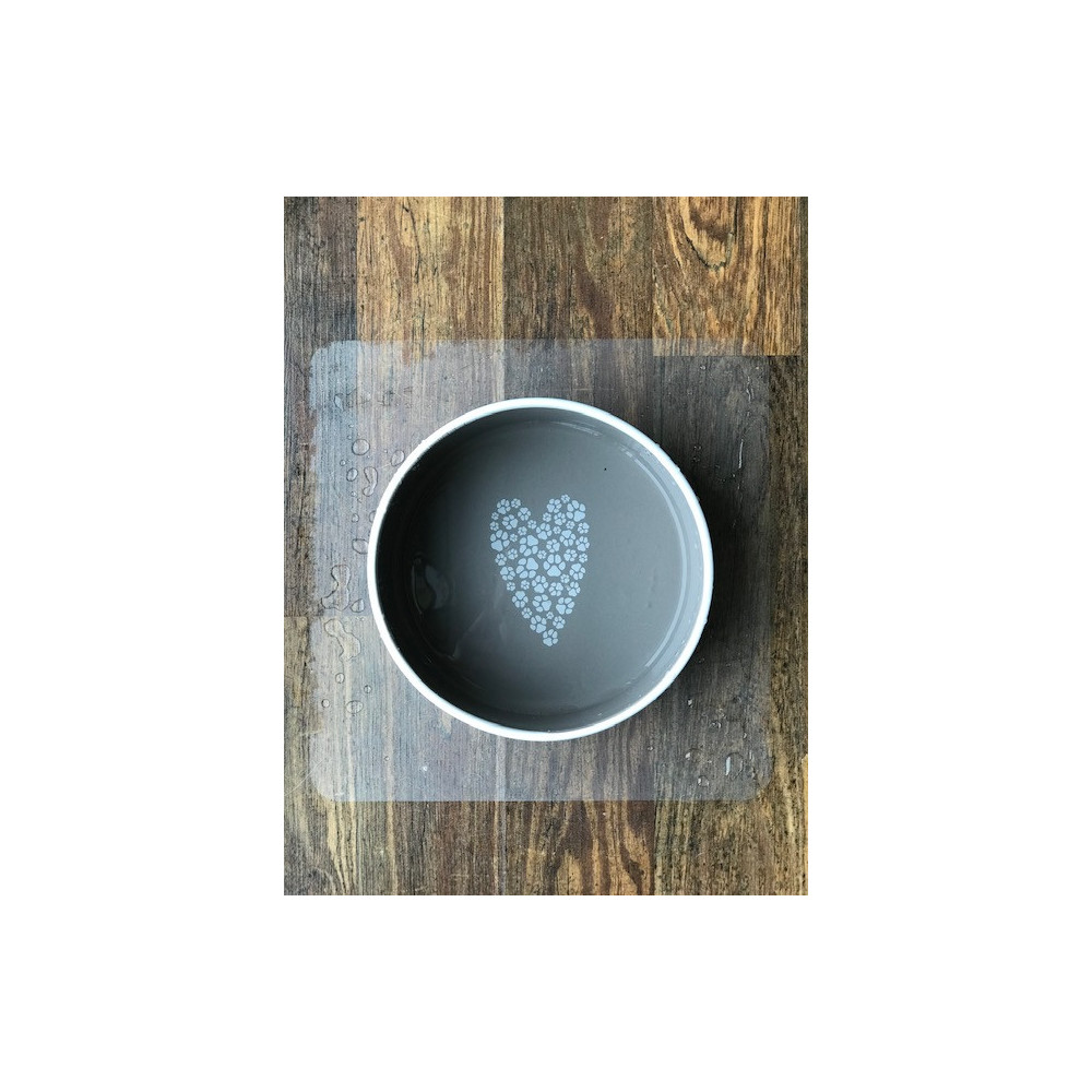 Ochranný kryt pod misku zvířat