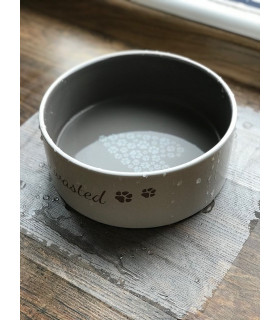 Ochranný kryt pod misku zvířat