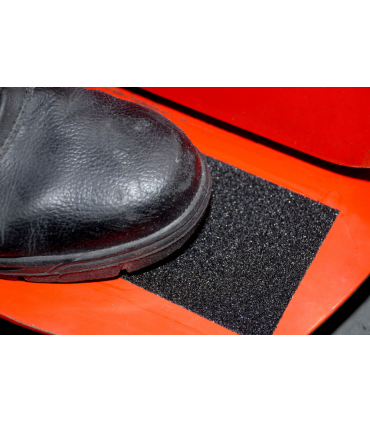 Protiskluzová páska 150 mm x 18,3 m - extra odolná, černá