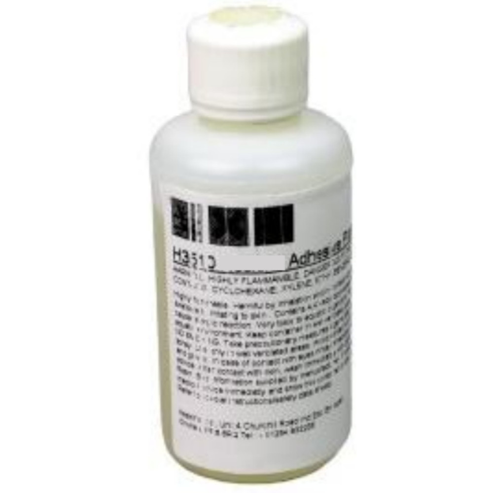 Přípravek k protiskluzovým páskám zvyšující povrchovou energii