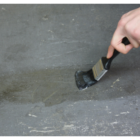 Penetrační nátěr k protiskluzovým páskám