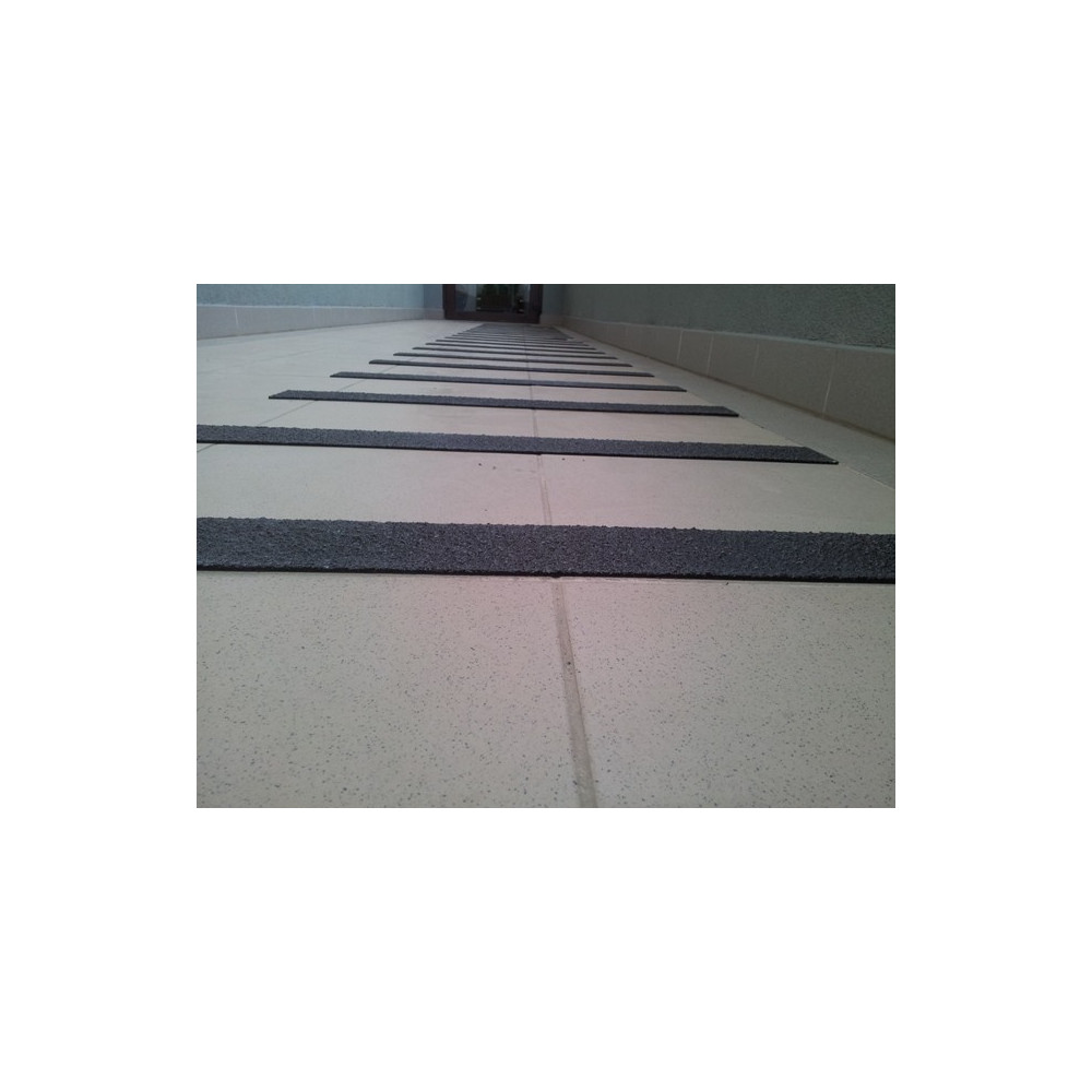 Protiskluzová deska 75 x 1220 mm