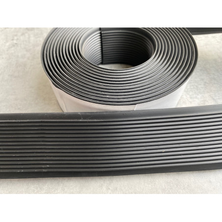 Protiskluzový profil I na schody - šíře 49 mm, délka 5 m