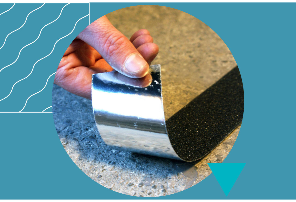 Jak odstranit protiskluzovou pásku krok za krokem